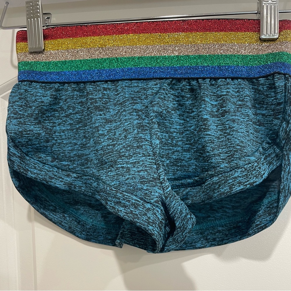 Women’s butt lifting hot pant shorts